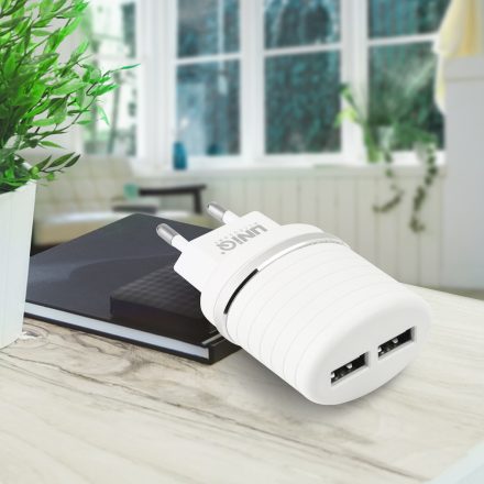 UNIQ 2.4A 2xUSB Hálózati Töltőfej + 1m Micro USB Töltőkábel - Fehér